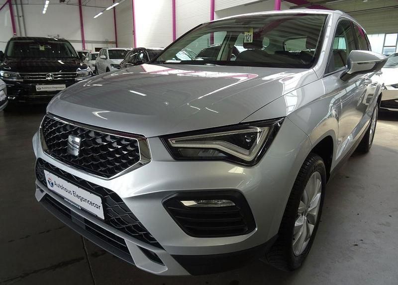 Silber Gebraucht 2024 Seat Ateca Style SUV | 23.349 € (Superpreis) - Bild 1/4