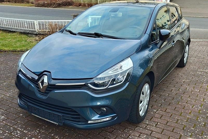 Gebraucht Renault Clio GrandTour LIMITED 90 PS (66 kW) 2019 Grau Kombi
