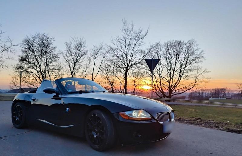 Gebraucht BMW Z4 231 PS (169 kW) 2004 Schwarz Cabrio