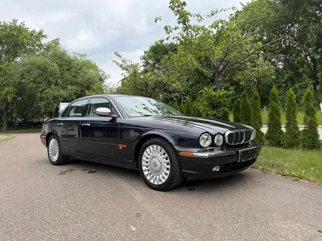 Gebraucht Jaguar XJR 396 PS (291 kW) 2023 Schwarz Limousine