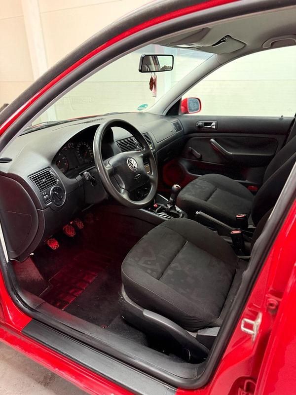 Gebraucht VW Golf IV Edition 105 PS (77 kW) 2000 Rot Limousine