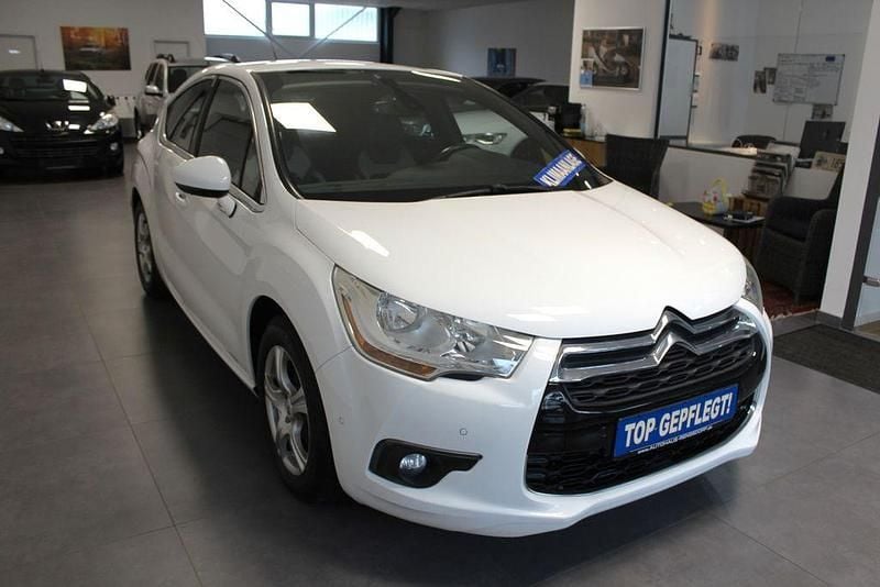 Second-hand Citroën DS4 So Chic 120 CP (88 kW) 2011 Alb Hatchback