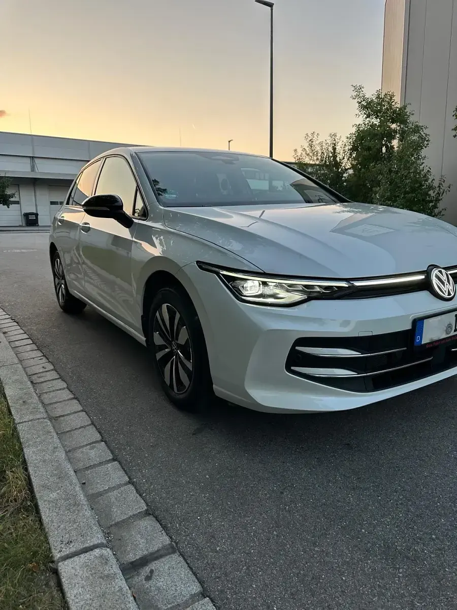Gebraucht VW Golf VIII Goal 150 PS (110 kW) 2025 Weiß Limousine