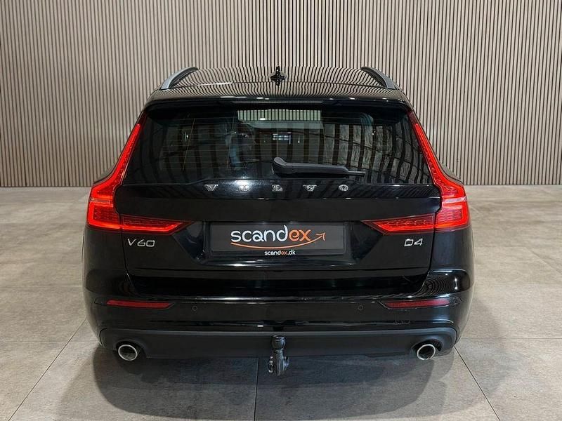 Gebraucht Volvo V60 190 PS (139 kW) 2019 Schwarz Kombi