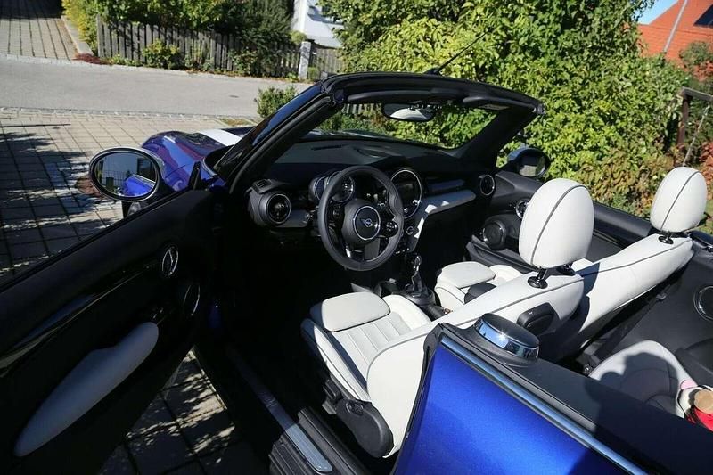 Gebraucht Mini Cooper Cabriolet 136 PS (100 kW) 2018 Blau Cabrio