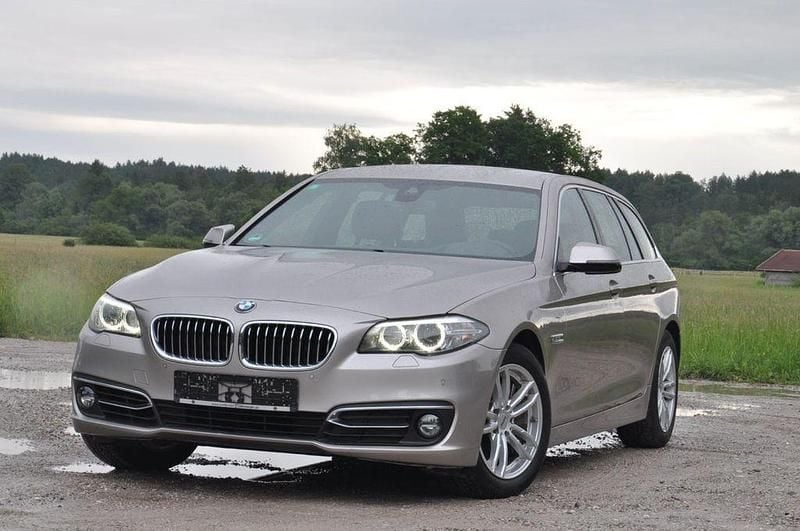 Beige Gebraucht 2015 BMW 535 Luxury Line Limousine | 14.850 € - Bild 1/4
