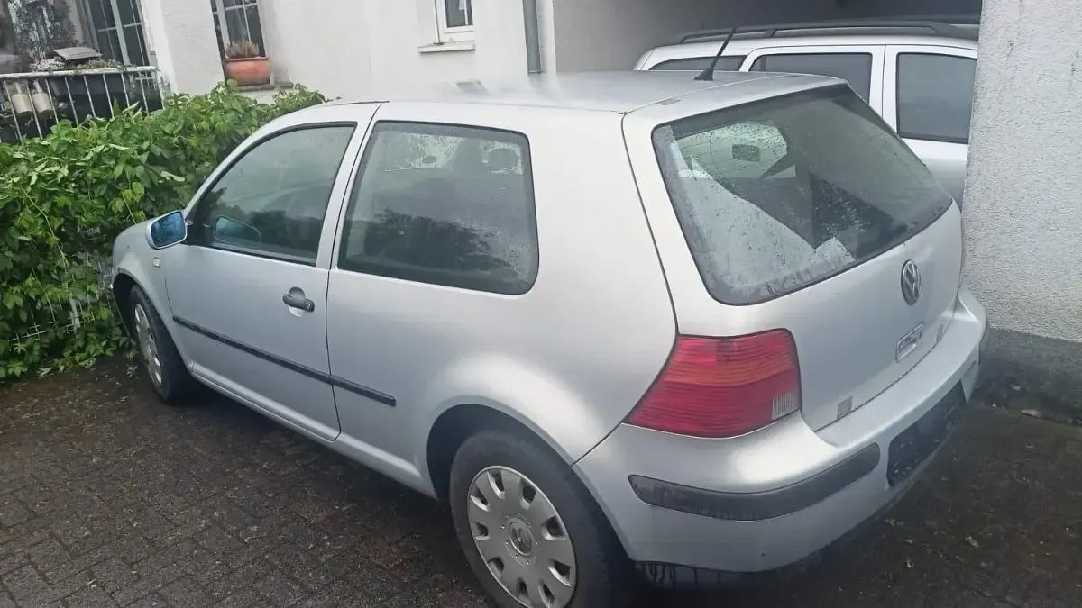 Brugt VW Golf III 90 HK (66 kW) 1998 Sølv Sedan