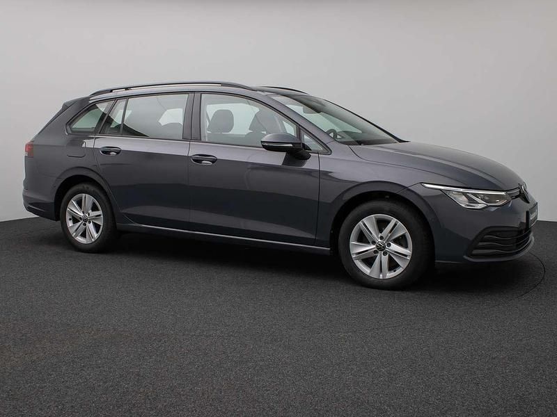 Gebraucht VW Golf VIII Life 150 PS (110 kW) 2023 Grau Kombi