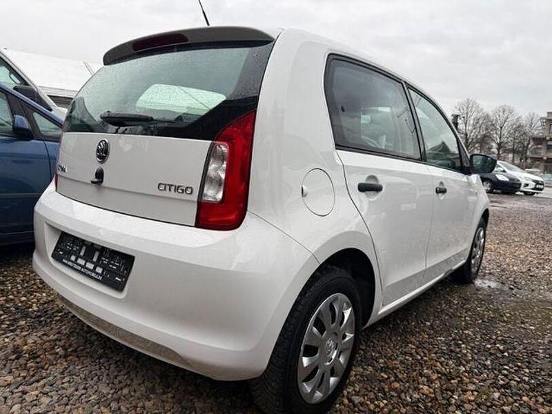 Gebraucht Skoda Citigo Active 60 PS (44 kW) 2017 Weiß Kleinwagen