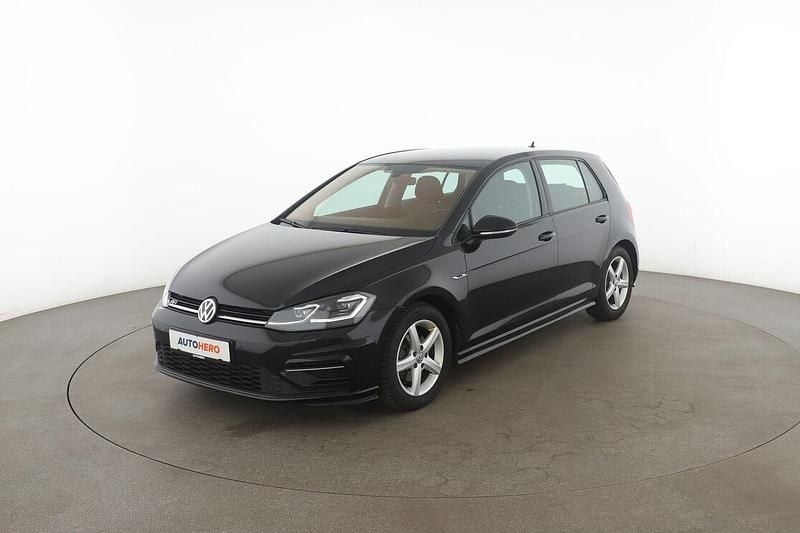 Schwarz Gebraucht 2019 VW Golf VII Highline Limousine | 16.700 € (Fairer Preis) - Bild 1/3