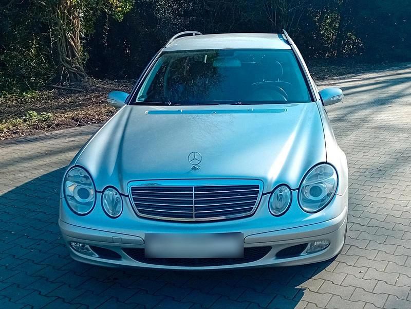 Gebraucht Mercedes 200 163 PS (119 kW) 2004 Silber Kombi