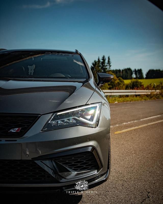 Gebraucht Seat Leon 4Drive 300 PS (220 kW) 2018 Grau Kombi