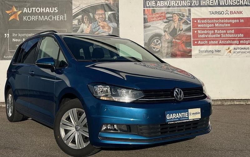 Gebraucht VW Touran 110 PS (80 kW) 2017 Caribbean blue metallic Van / Kleinbus