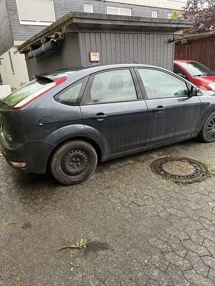 Gebraucht Ford Focus Trend 116 PS (85 kW) 2010 Limousine