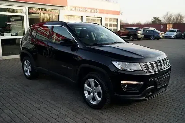 Käytetty Jeep Compass Longitude 140 HP (102 kW) 2018 Musta Katumaasturi