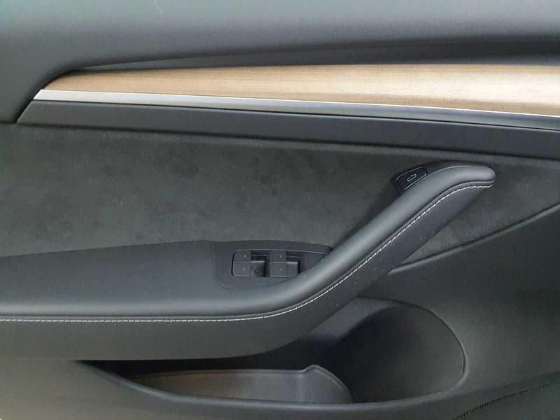 Gebraucht Tesla Model 3 366 kW (498 PS) 2022 Pearl white multicoat Limousine