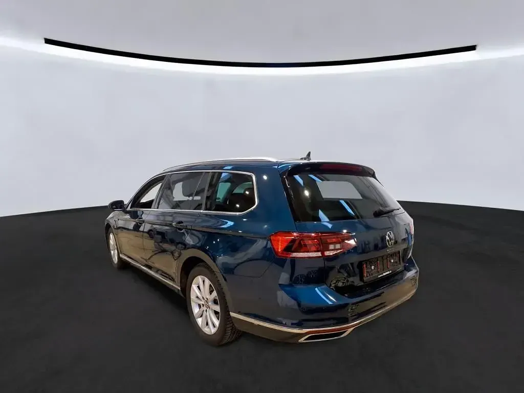 Gebraucht VW Passat GTE 218 PS (160 kW) 2022 Blau Kombi