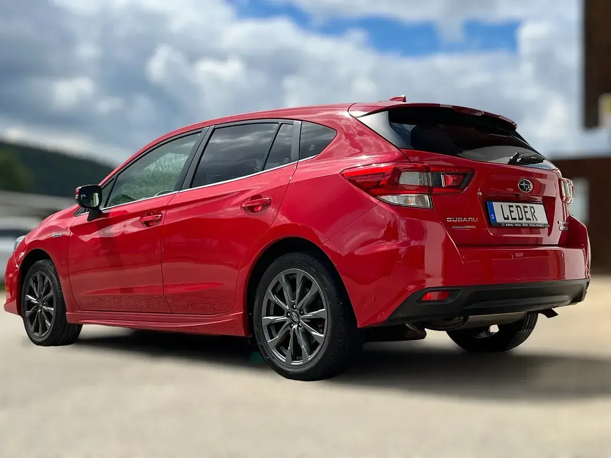 Gebraucht Subaru Impreza Platinum 150 PS (110 kW) 2020 Rot