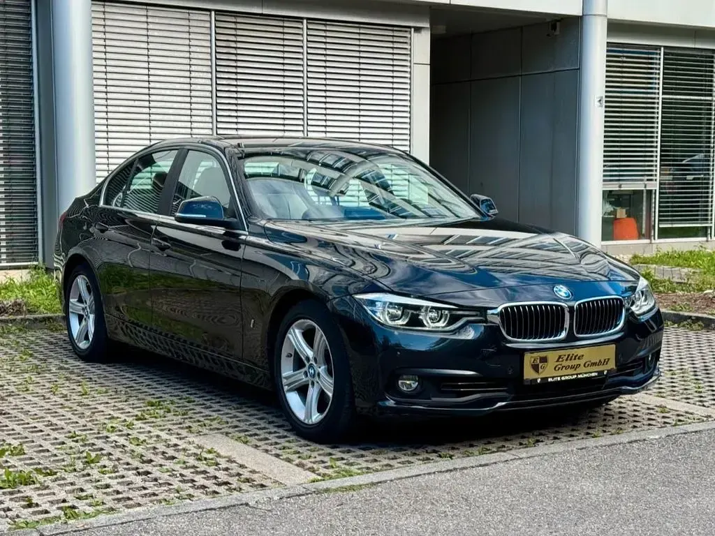 Gebraucht BMW 330 Advantage 184 PS (135 kW) 2017 Schwarz Limousine