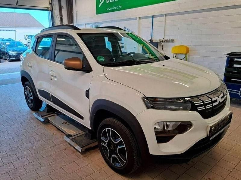 Weiß Gebraucht 2023 Dacia Spring Extreme Kleinwagen | 12.998 € (Guter Preis) - Bild 1/3