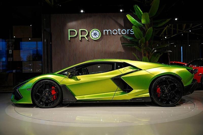 Gebraucht Lamborghini Revuelto 1016 PS (747 kW) 2024 Grün Coupé