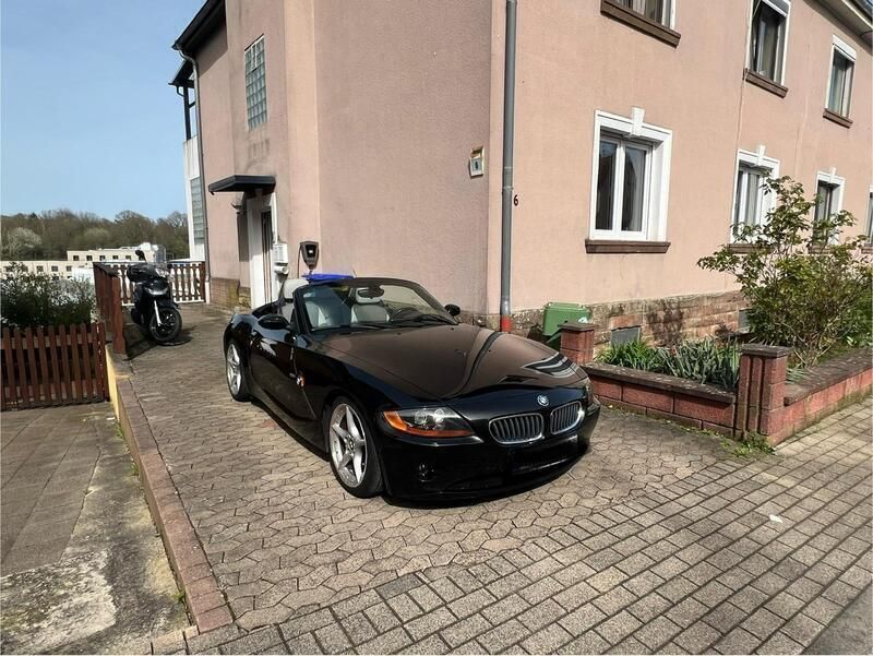 Schwarz Gebraucht 2003 BMW Z4 Cabrio | 8.950 € (Fairer Preis) - Bild 1/4
