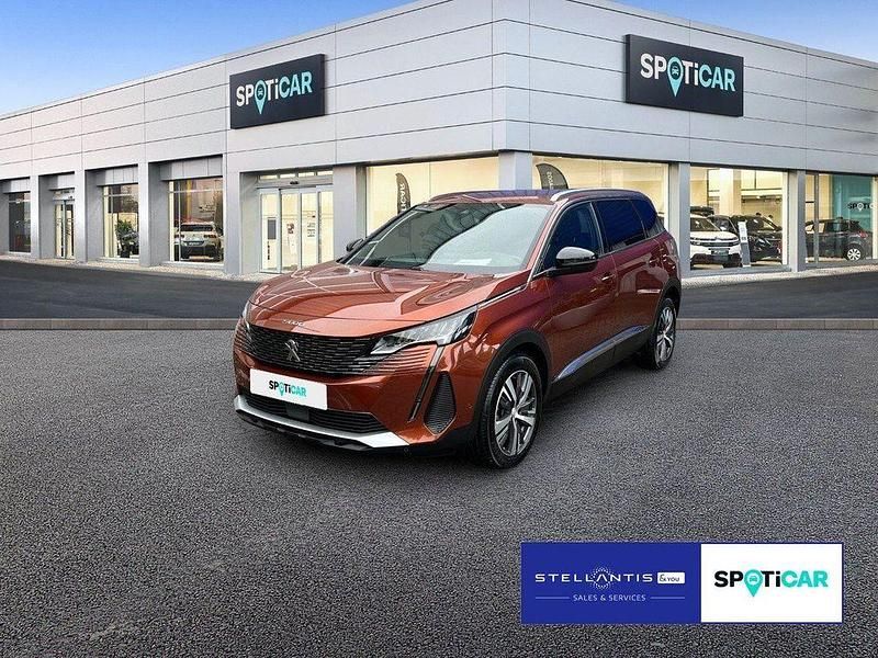 Schwarzlackierung (metallic) Gebraucht 2023 Peugeot 5008 Allure Van / Kleinbus | 25.875 € (Fairer Preis) - Bild 1/4
