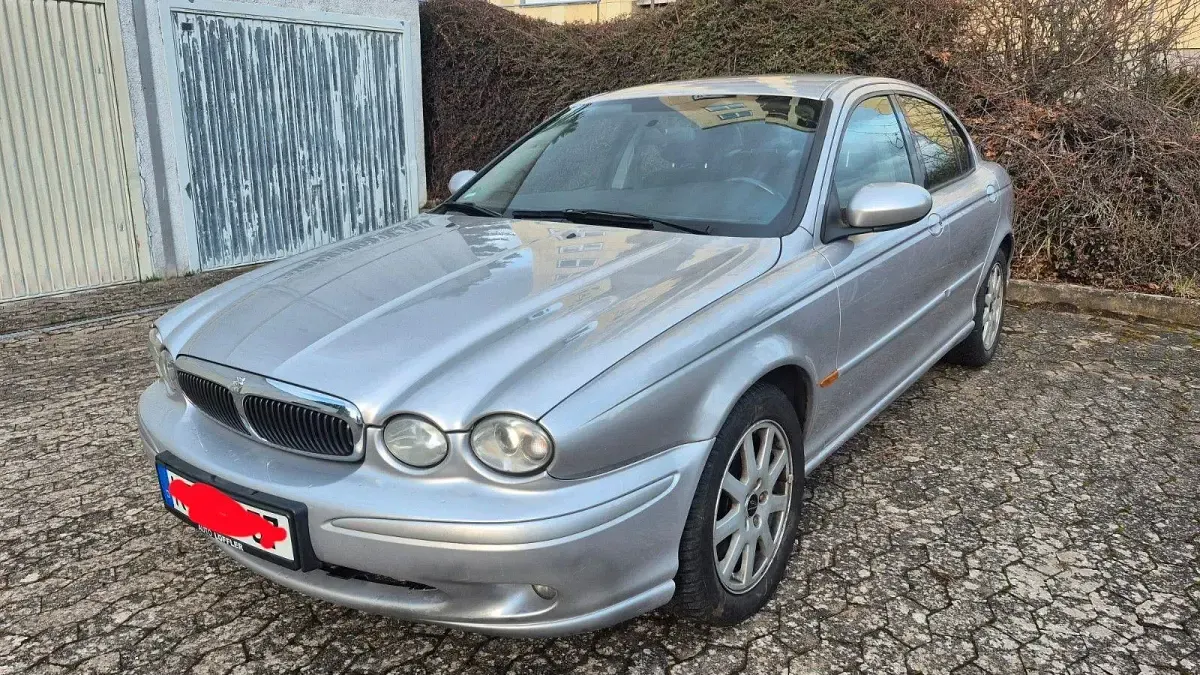 Gebraucht Jaguar X-type 156 PS (114 kW) 2003 Silber Limousine