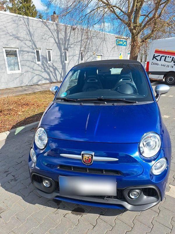 Gebraucht Abarth 595C Turismo 165 PS (121 kW) 2019 Blau Cabrio