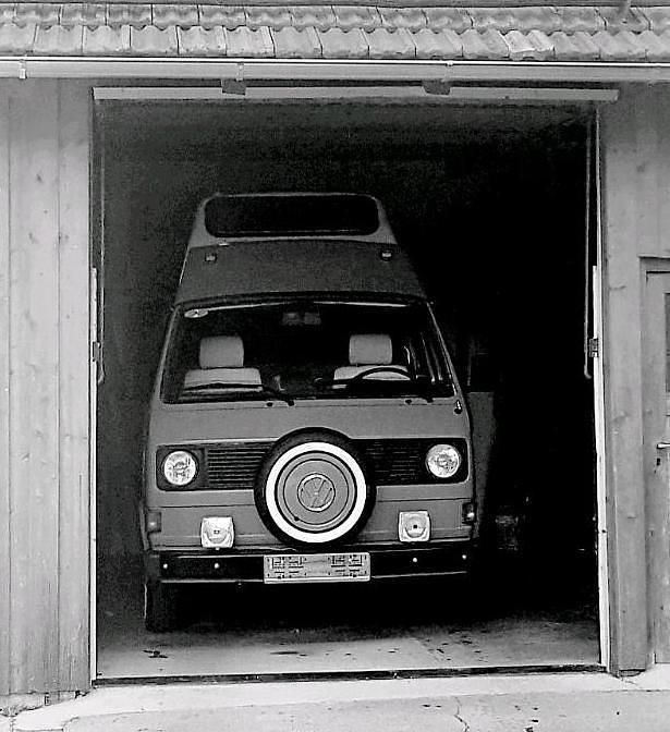 Blau Gebraucht 1981 VW T3 Van | 24.100 € - Bild 1/4