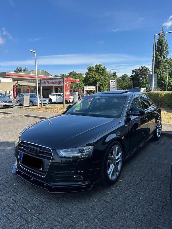 Schwarz Gebraucht 2013 Audi A4 Limousine | 9.000 € (Fairer Preis) - Bild 1/4