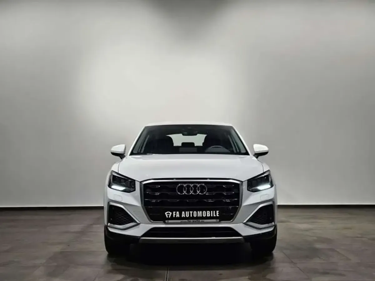 Gebraucht Audi Q2 150 PS (110 kW) 2024 Gletscherweiß metallic SUV