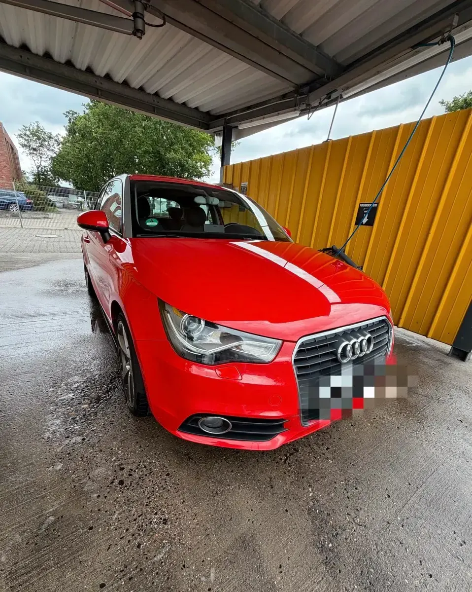 Gebraucht Audi A1 122 PS (89 kW) 2010 Rot Kleinwagen