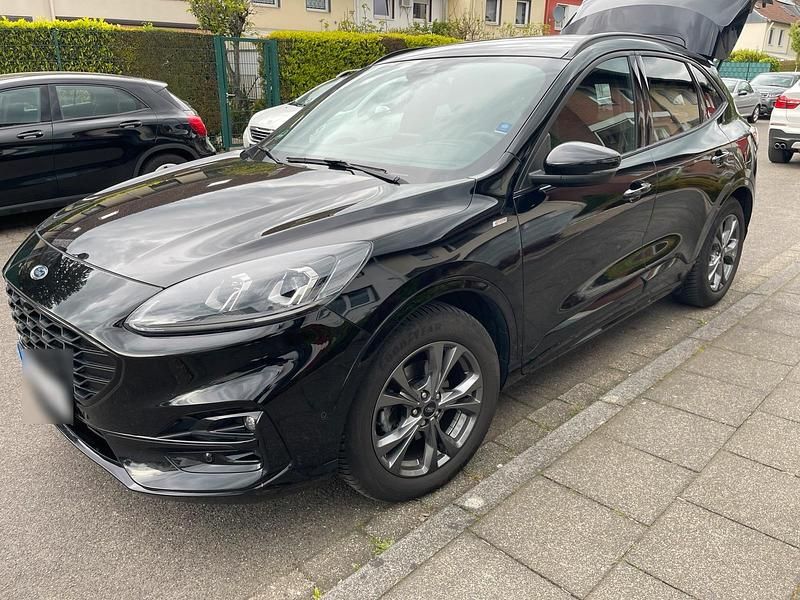 Gebraucht Ford Kuga ST-Line 120 PS (88 kW) 2022 Schwarz SUV