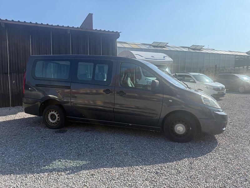 Gebraucht Peugeot TePee 90 PS (66 kW) 2009 Schwarz Van / Kleinbus