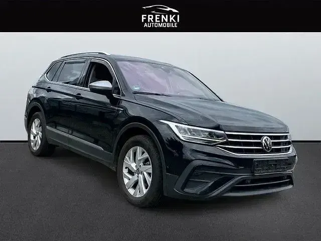 Gebraucht VW Tiguan Allspace Life 150 PS (110 kW) 2021 Schwarz SUV