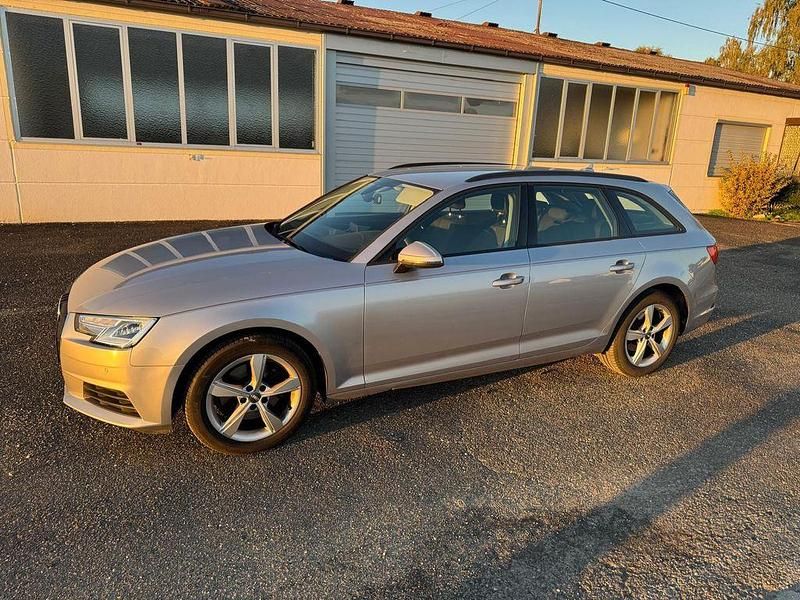 Gebraucht Audi A4 Design 150 PS (110 kW) 2019 Silber Kombi