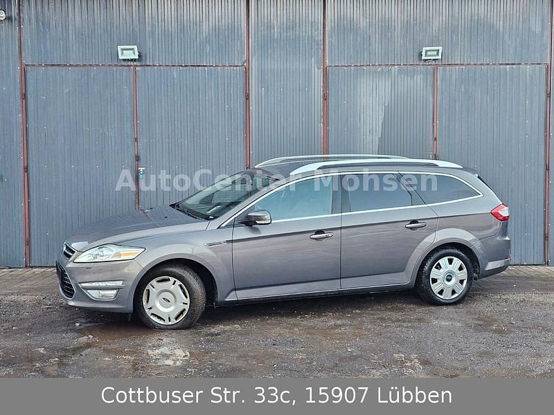 Braun Gebraucht 2011 Ford Mondeo Titanium Kombi | 2.999 € - Bild 1/4