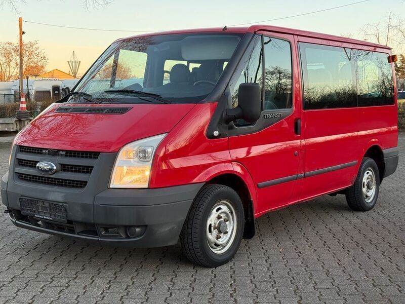 Rot Gebraucht 2011 Ford Transit Kombi | 4.999 € (Fairer Preis) - Bild 1/4