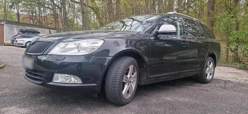 Second-hand Skoda Octavia 140 CP (102 kW) 2012 Negru Break