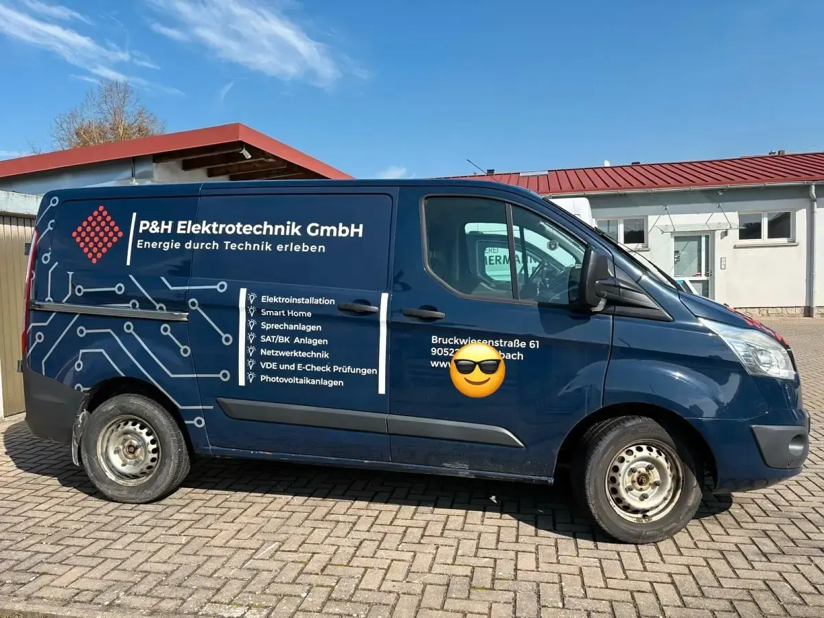 Second-hand Ford Transit Custom 105 CP (77 kW) 2016 Albastru Berlinǎ