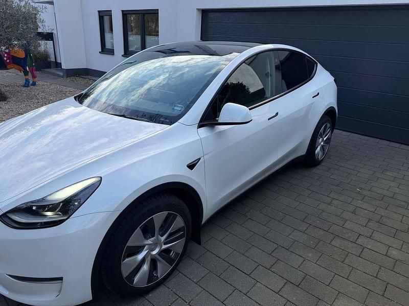 Gebraucht Tesla Model Y 378 kW (514 PS) 2022 Weiß SUV