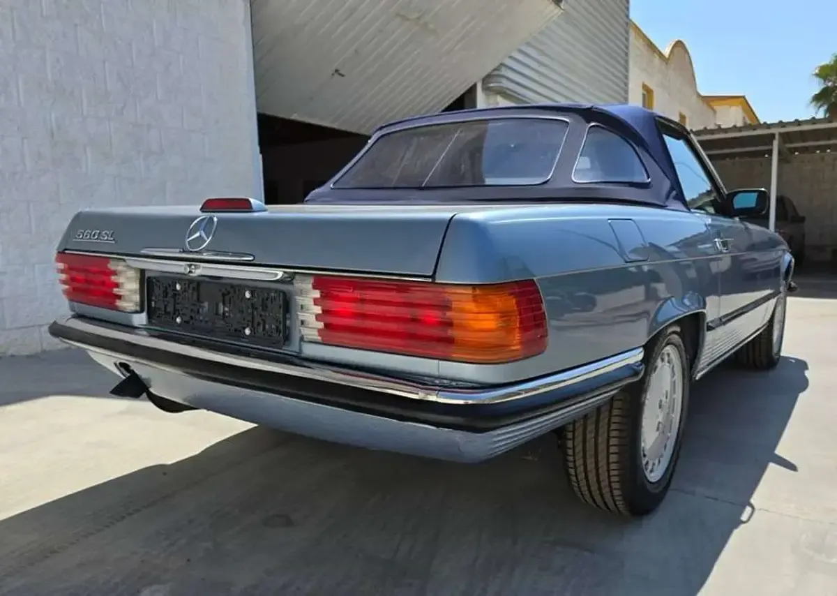 Gebraucht Mercedes 560 231 PS (169 kW) 1988 Blau Cabrio