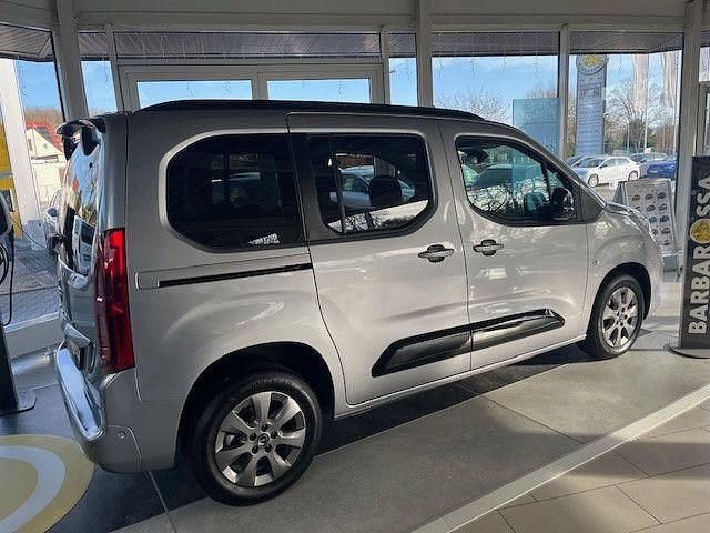 Gebraucht Opel Combo Life 131 PS (96 kW) 2024 Grau Van / Kleinbus