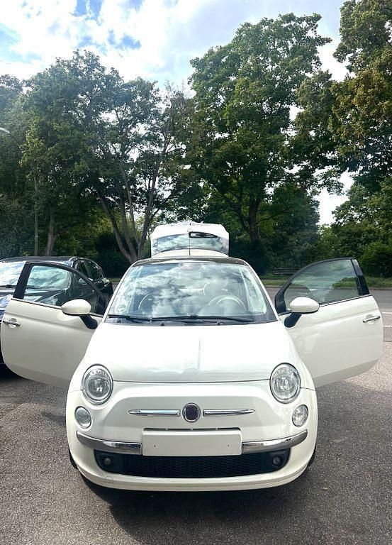 Weiß Gebraucht 2010 Fiat 500 Kleinwagen | 4.300 € (Fairer Preis) - Bild 1/4