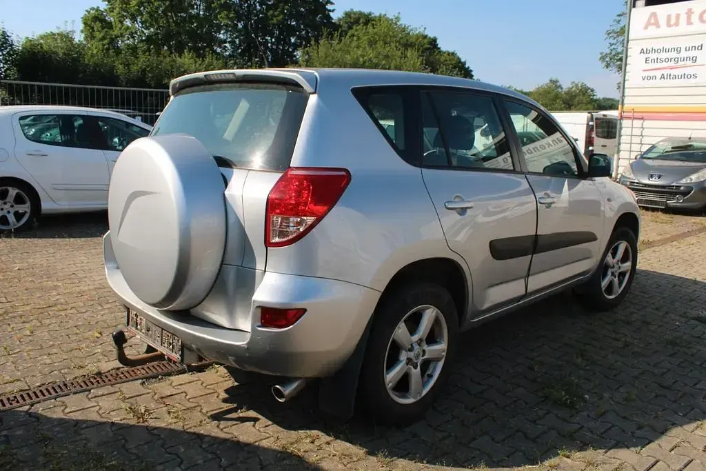 Gebraucht Toyota RAV4 Sol 152 PS (111 kW) 2009 Silber SUV