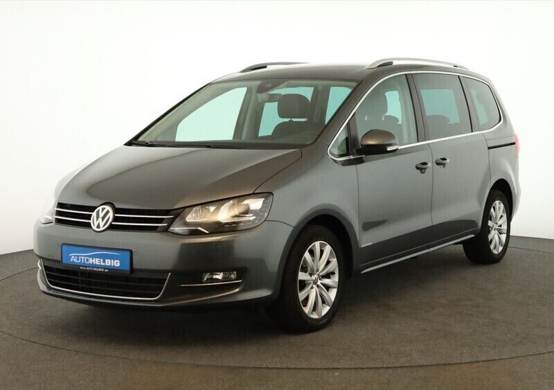 Indiumgrau metallic Gebraucht 2021 VW Sharan Highline Van / Kleinbus | 27.880 € (Teuer) - Bild 1/4