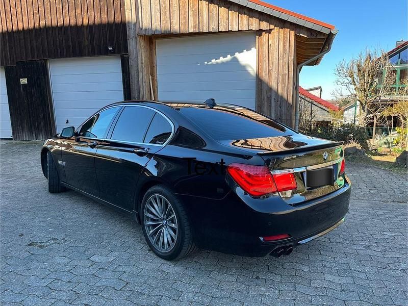 Gebraucht BMW 730 245 PS (180 kW) 2009 Schwarz Limousine