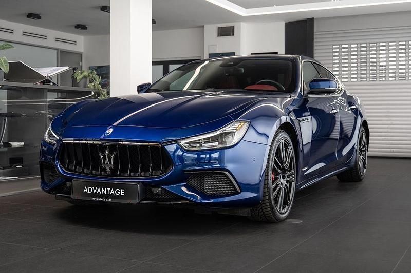 Blau Gebraucht 2019 Maserati Ghibli Limousine | 48.900 € - Bild 1/4