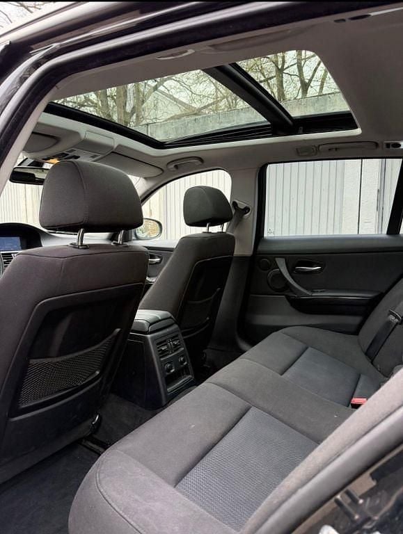 Usata BMW 320 170 CV (125 kW) 2009 Nero Station wagon